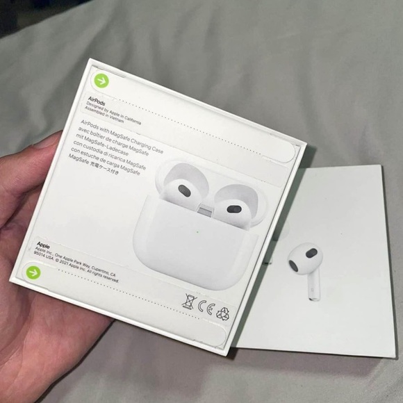 AirPods 3